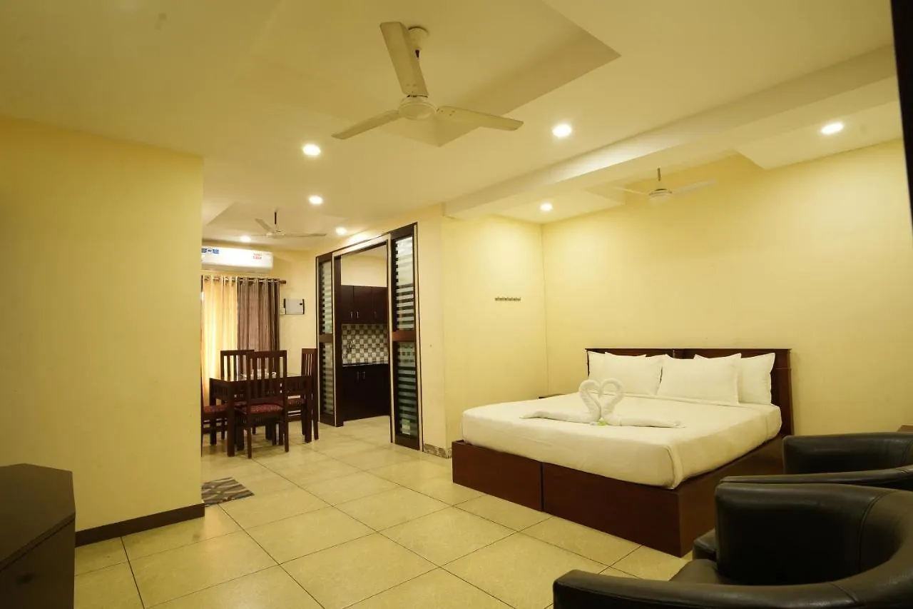 K V Suites Kochi 3*,