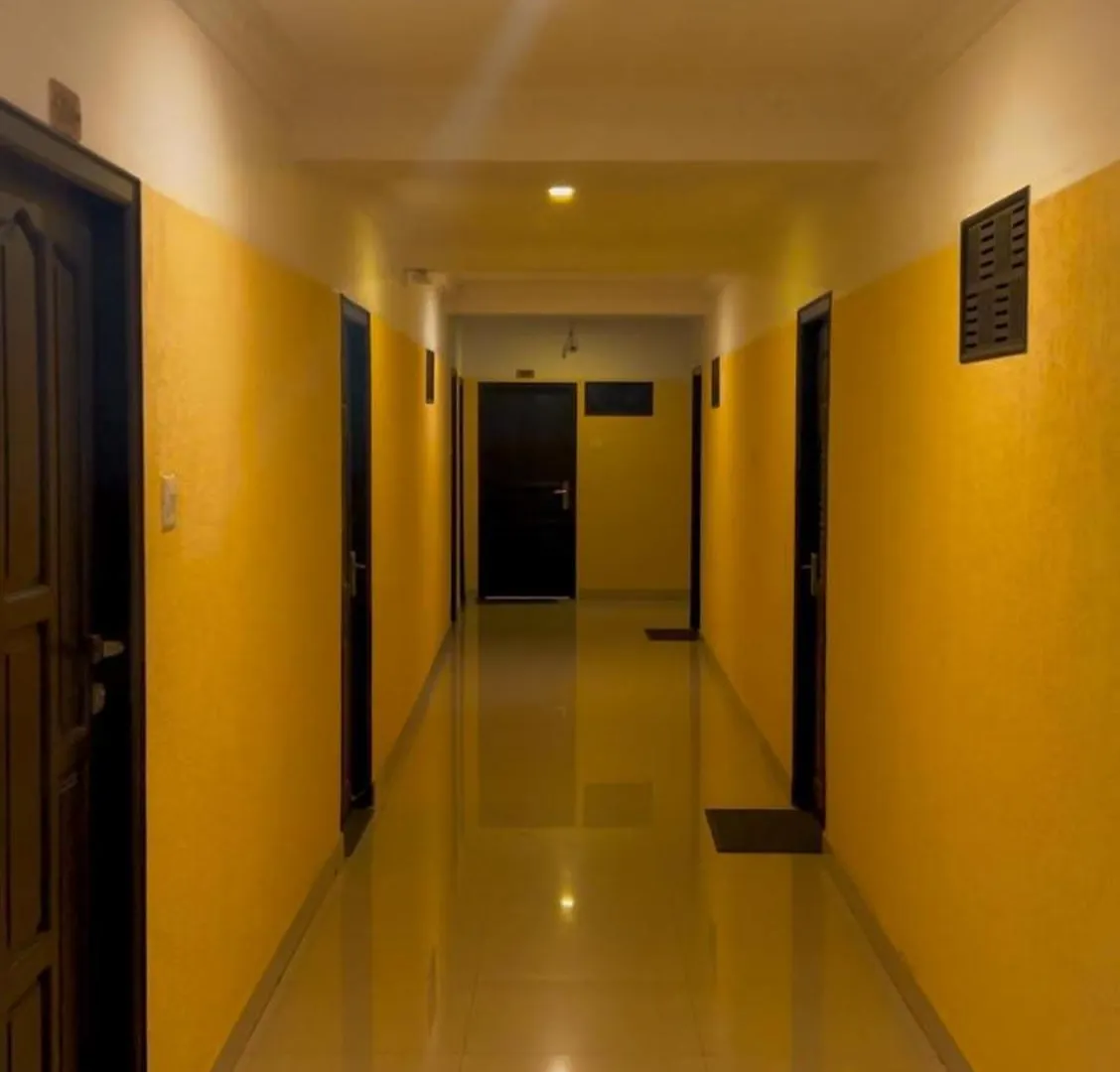 K V Suites Kochi 3*,
